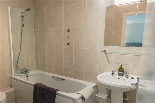 Room 4 superior bathroom bath showered sink mirror